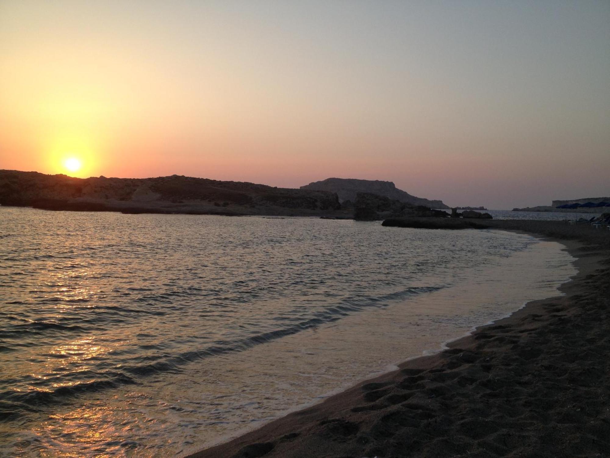Miraluna Aparthotel Λευκός Καρπάθου Εξωτερικό φωτογραφία