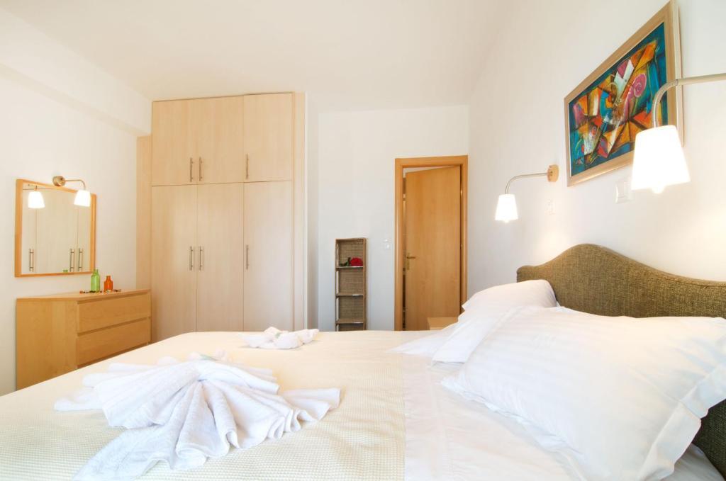 Miraluna Aparthotel Λευκός Καρπάθου Εξωτερικό φωτογραφία