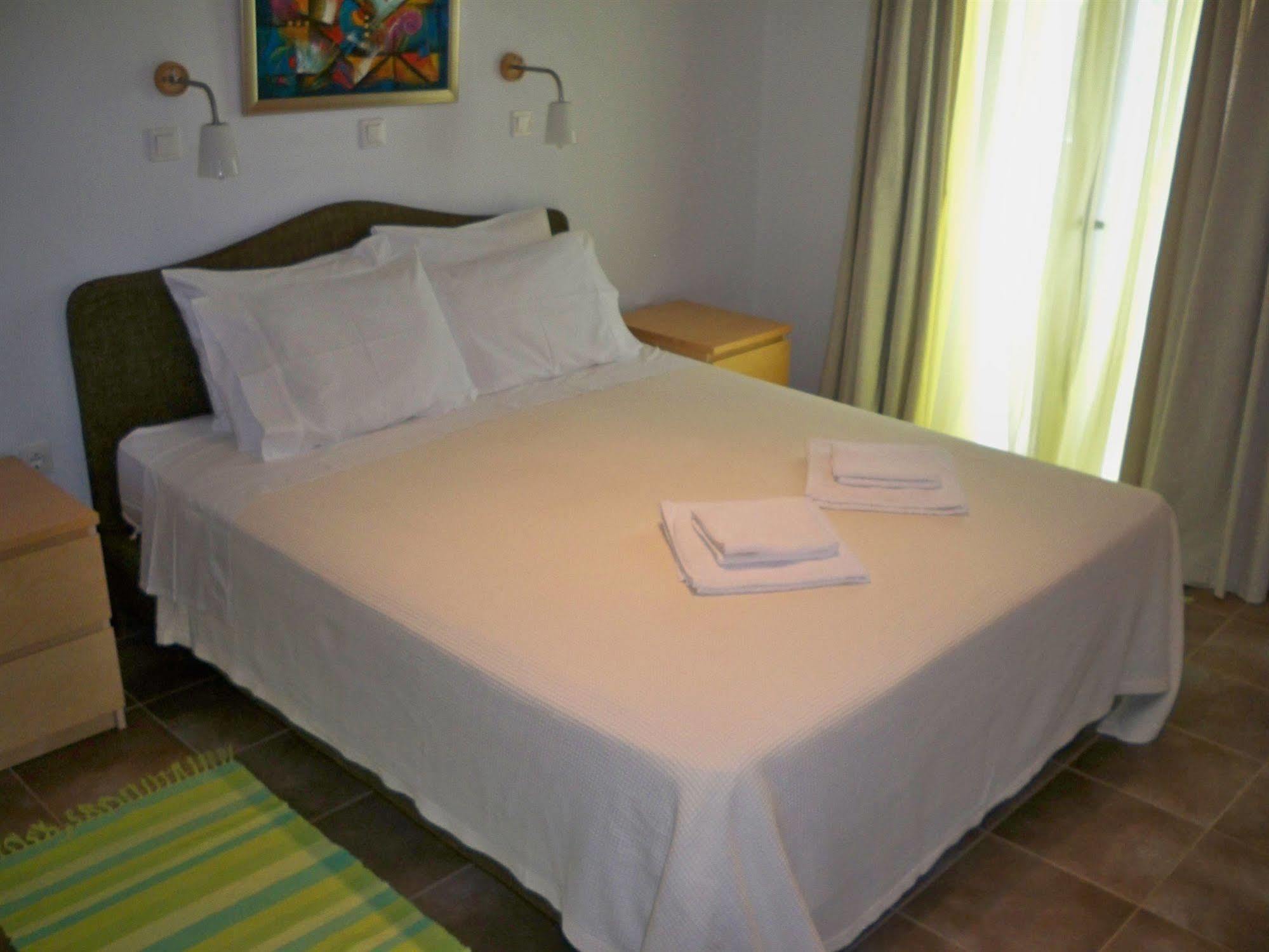 Miraluna Aparthotel Λευκός Καρπάθου Εξωτερικό φωτογραφία