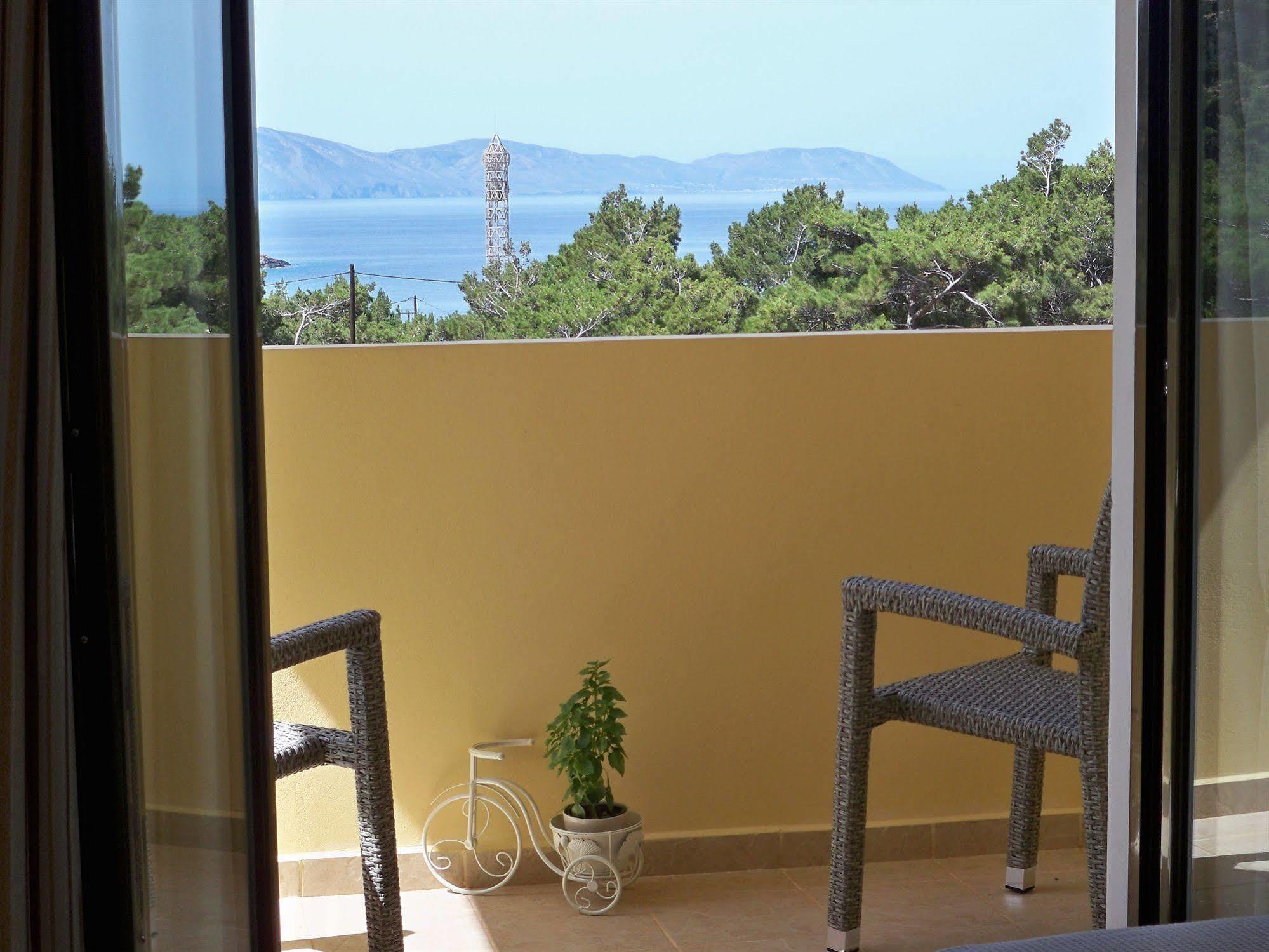 Miraluna Aparthotel Λευκός Καρπάθου Εξωτερικό φωτογραφία