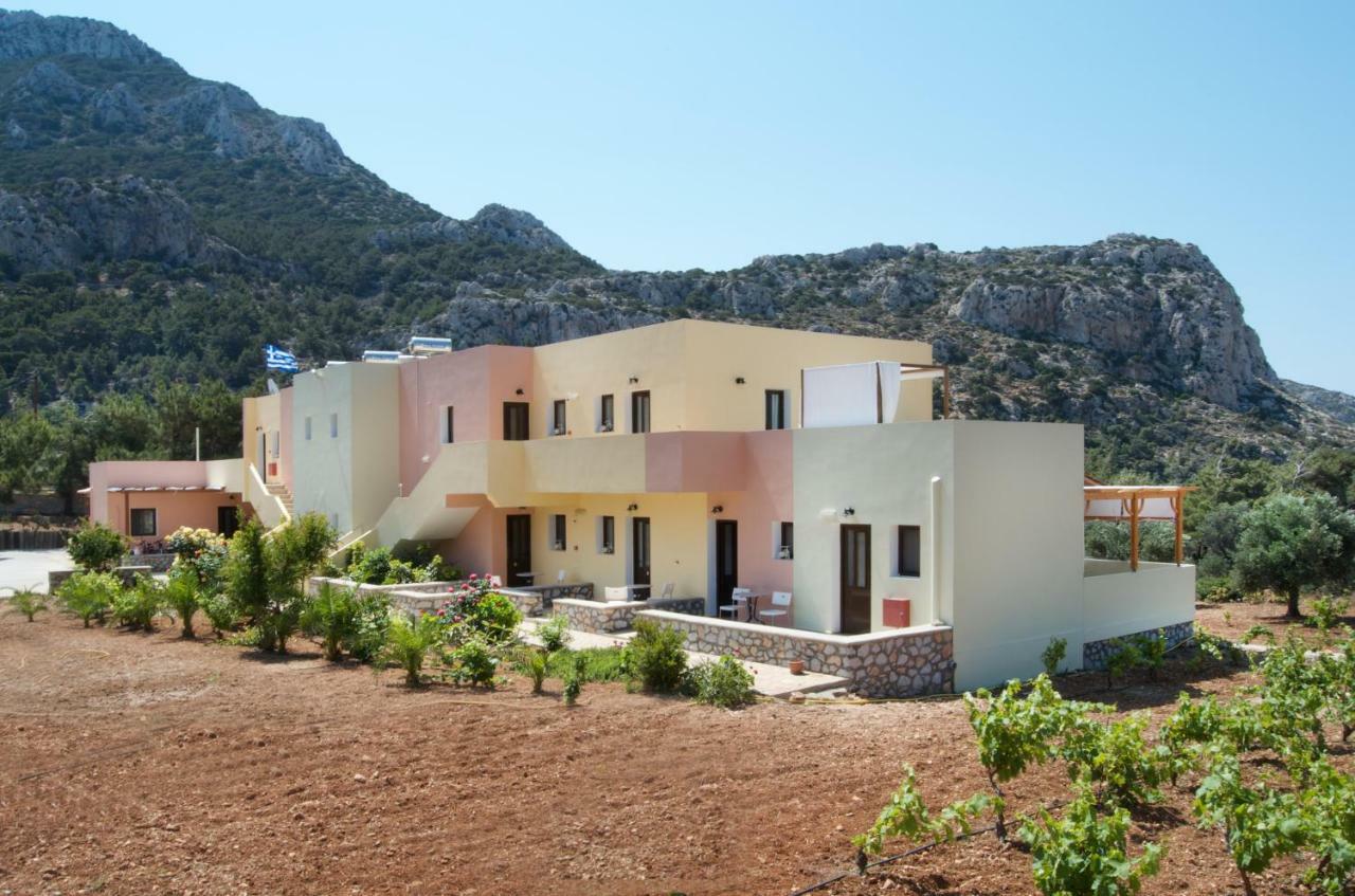 Miraluna Aparthotel Λευκός Καρπάθου Εξωτερικό φωτογραφία